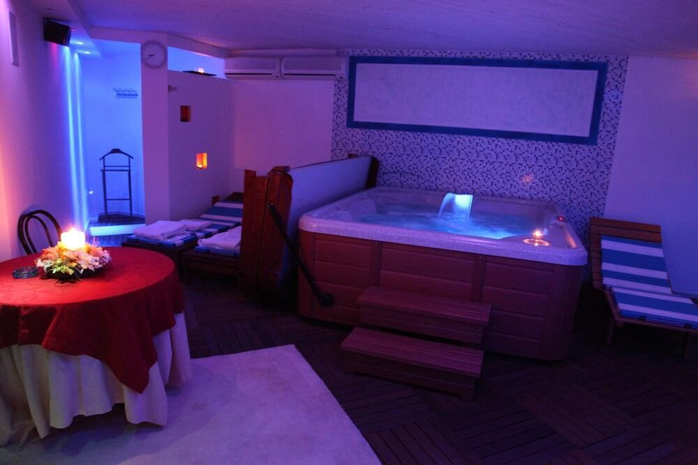 Sirena Boutique Hotel Gabicce Mare Exteriér fotografie